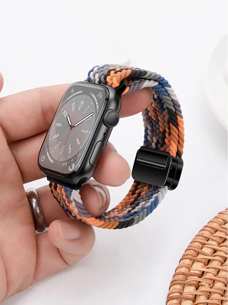 Bracelet Solo Loop Tressé Magnétique pour Apple Watch – Compatible Ultra 2, Series SE/6/7/8/9/10/11