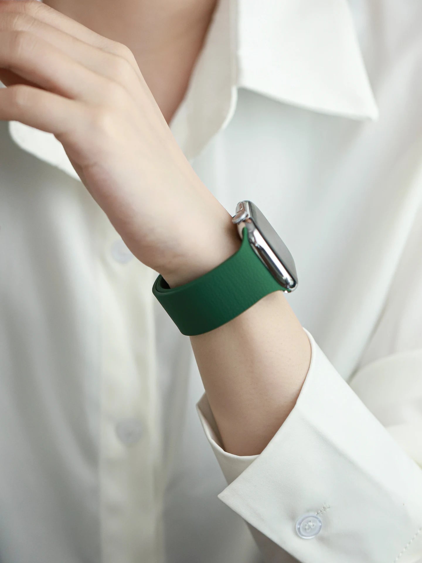 Bracelet magnétique en silicone pour Apple Watch Ultra 2/11/10/SE/9/8/3